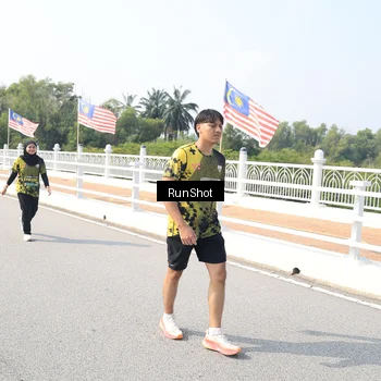 Runner Photo 6935504