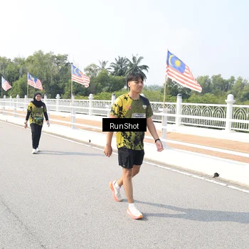 Runner Photo 6935512