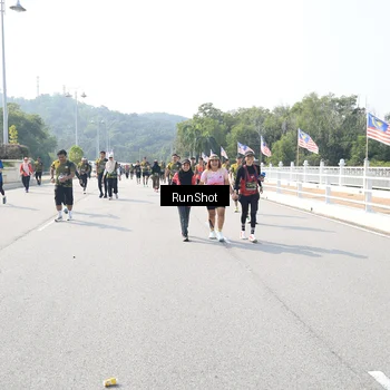 Runner Photo 6935514