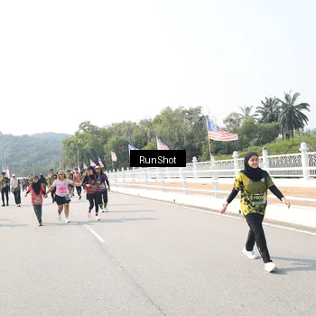 Runner Photo 6935515