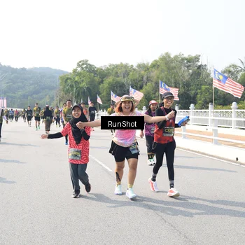 Runner Photo 6935522