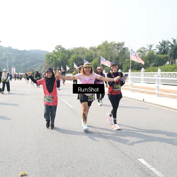 Runner Photo 6935526