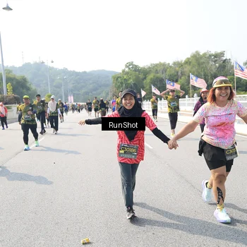 Runner Photo 6935535