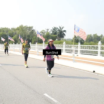Runner Photo 6935543