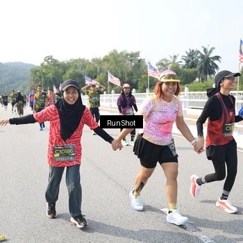 Runner Photo 6935548