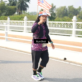 Runner Photo 6935550
