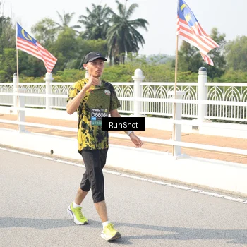 Runner Photo 6935562