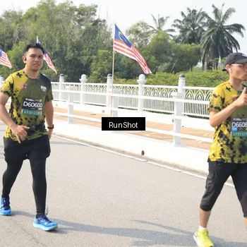 Runner Photo 6935563