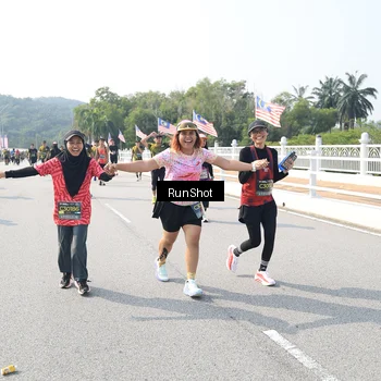 Runner Photo 6935565