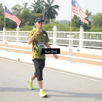Runner Photo 6935570