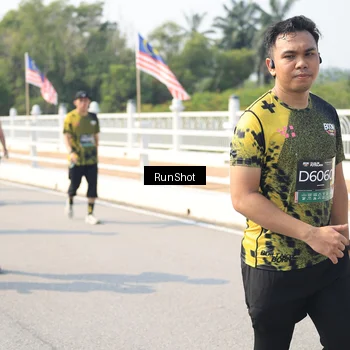 Runner Photo 6935575