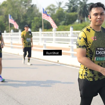 Runner Photo 6935578