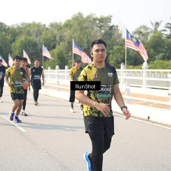 Runner Photo 6935579