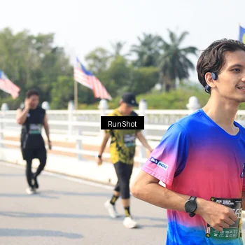 Runner Photo 6935586