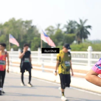 Runner Photo 6935589