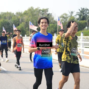 Runner Photo 6935592