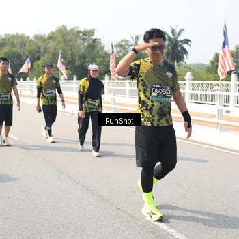 Runner Photo 6935609