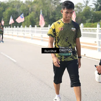Runner Photo 6935628