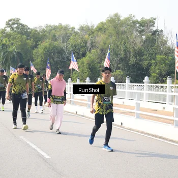 Runner Photo 6935643