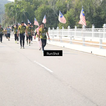 Runner Photo 6935645