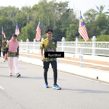Runner Photo 6935650
