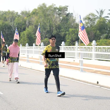Runner Photo 6935653