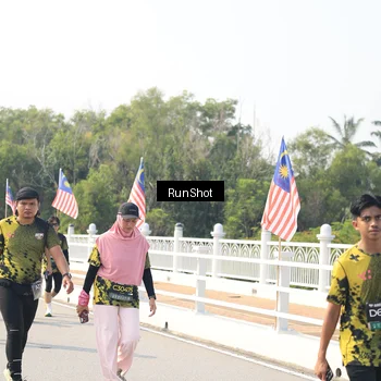 Runner Photo 6935663