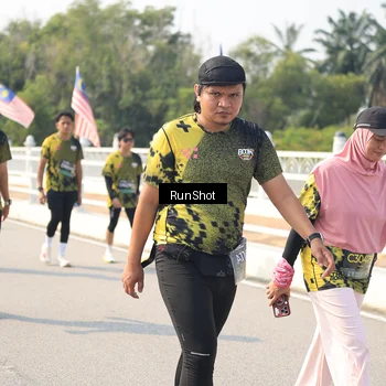 Runner Photo 6935667