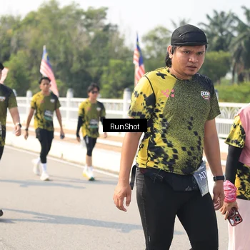 Runner Photo 6935669