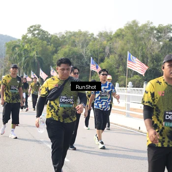 Runner Photo 6935676