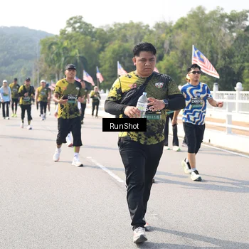 Runner Photo 6935678