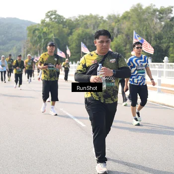 Runner Photo 6935680