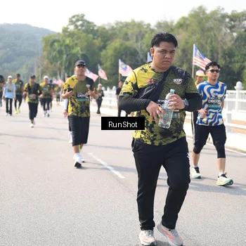 Runner Photo 6935684