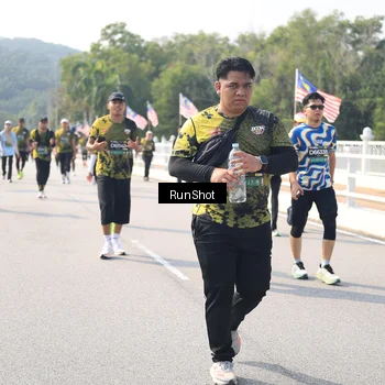 Runner Photo 6935693
