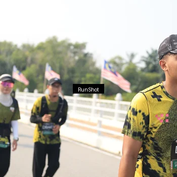 Runner Photo 6935711