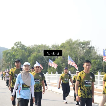 Runner Photo 6935712