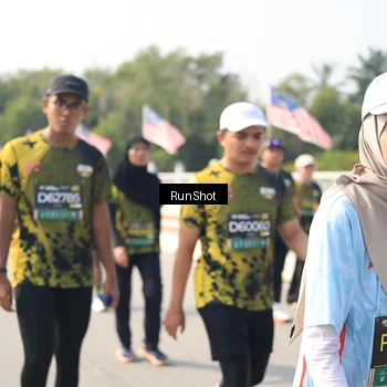 Runner Photo 6935719