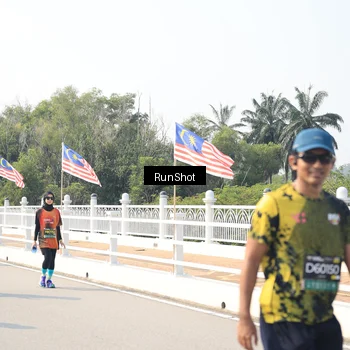 Runner Photo 6935736