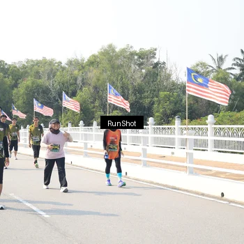 Runner Photo 6935737