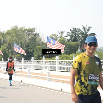 Runner Photo 6935738