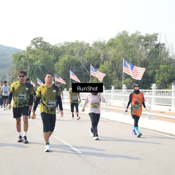 Runner Photo 6935739