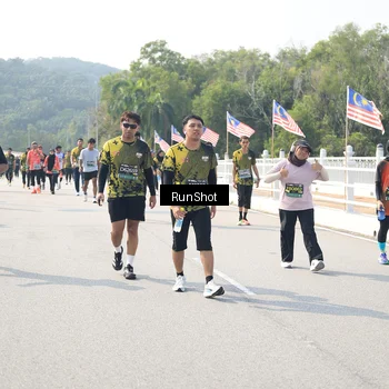 Runner Photo 6935743