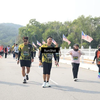 Runner Photo 6935744