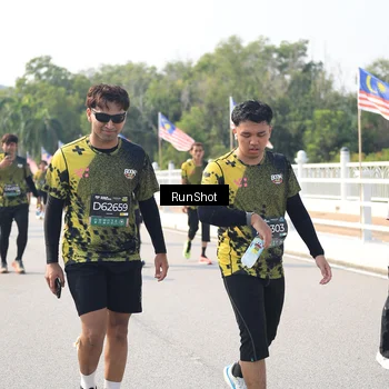 Runner Photo 6935747