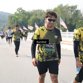 Runner Photo 6935749