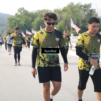 Runner Photo 6935750
