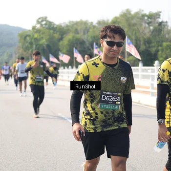 Runner Photo 6935752