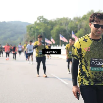 Runner Photo 6935753