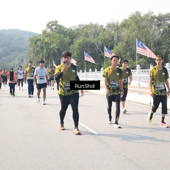 Runner Photo 6935765