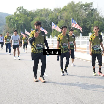 Runner Photo 6935766